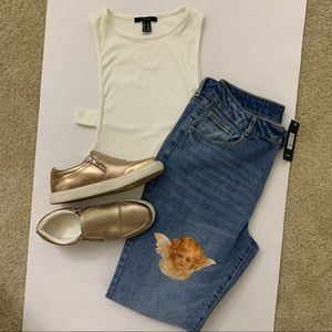 FashionNova| Blue mom jeans “Nobody’s angel” NWT